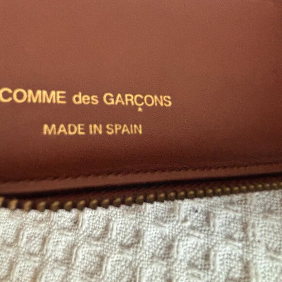 Comme Des Garcons Brown Leather Zippered Wallet - Picture 6 of 9